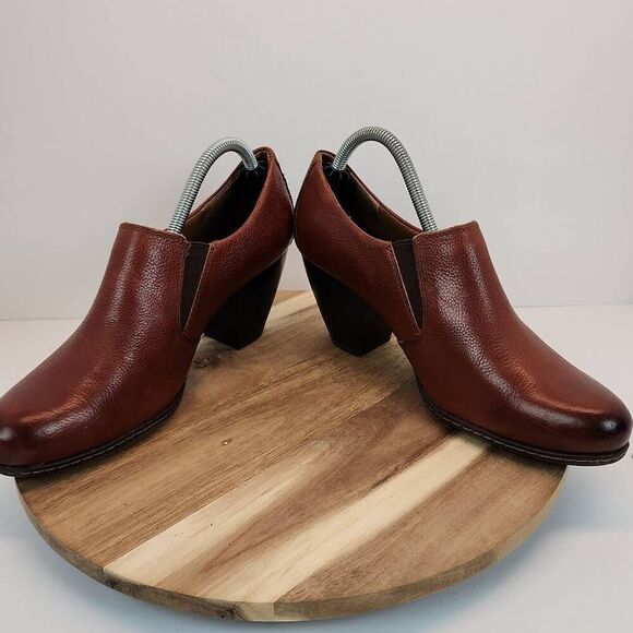 B.O.C. Born Concept Brown Pebble Leather Ankle Comfort Booties Wmns 9.5 - Picture 8 of 12